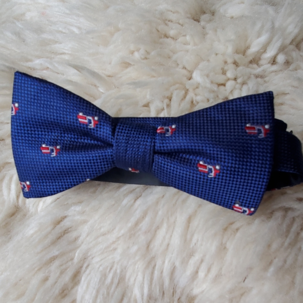 Boy's Croft & Barrow Mini Truck Adjustable Bow Tie